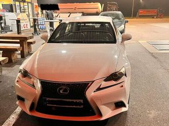 lexus is300h f-sport