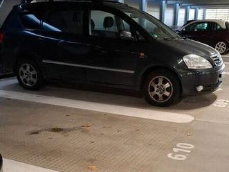 toyota avensis verso 2.0 7-sitzer man -