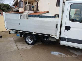 iveco daily cassonato con sponda idraulica