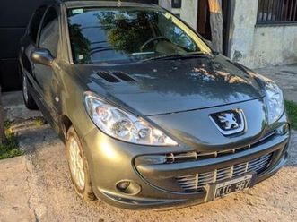 peugeot 207 compact 1.4 2011