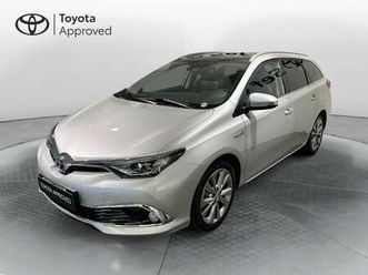 auris touring sports 1.8 hybrid lounge area c free