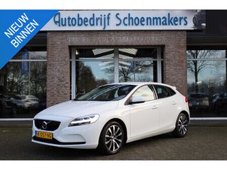 volvo v40 2.0 t3 polar+ camera trekhaak-afn. ruit+stoelverwarming 2xpdc 17lmv full-led halfleer cruise navi clima enz.