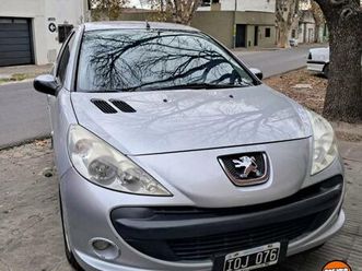 vendo peugeot 207 compact