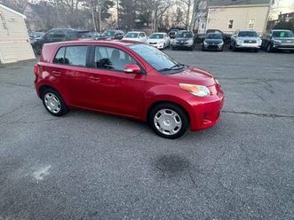 2010 scion xd, 82k