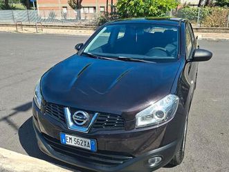 nissan qashqai 2012