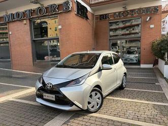 toyota aygo 1.0 vvt-i 5 porte x-play mmt - solo 43