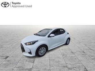 ② toyota yaris dynamic — toyota — 2ememain