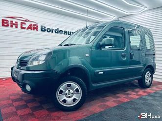 renault kangoo combi 1.6 95 privilege 4x4 // attelage / kit distri neuf / tres bel etat