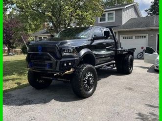 2018 ram 4500 laramie drw w/flatbed stock number 444223