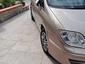 lancia phedra 2.2 170 cv platino oro