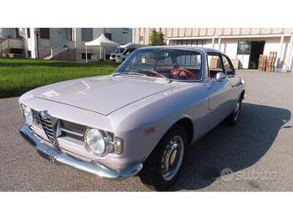 alfa romeo gt 1300 junior scalino