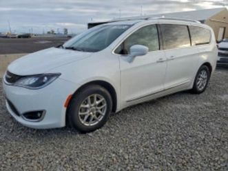 chrysler pacifica 3.6 touring l ≫ 2020 • 15 200 eur • id