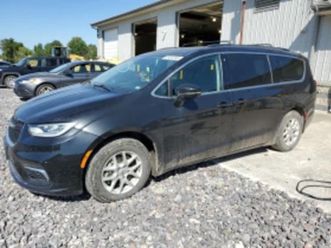 chrysler pacifica 3.6 touring l ≫ 2022 • 18 200 eur • id