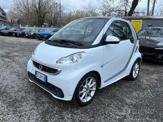smart fortwo 1000 52 kw mhd coupé passion