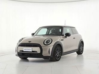mini mini 1.5 cooper camden edition del 2022 usata a alessandria