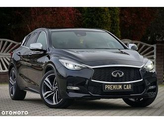 infiniti q30 2.0t sport tech awd 7dct