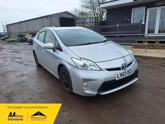 2017 toyota prius 1.8 vvt-h icon mpv 5dr petrol hybrid cvt euro 6 (start/stop) (136 ps) hybrid electric ...