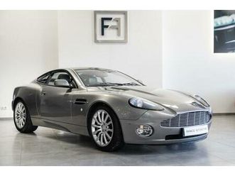 aston martin vanquish v12