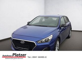 hyundai i30 1.4 passion rfk & pdc, szh, lkrhz, apple car