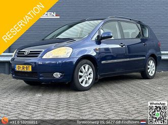 toyota avensis verso - 2.0i linea sol 7 persoons | airco | trekhaak |