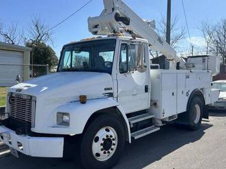 2002 freightliner fl70 bucket truck