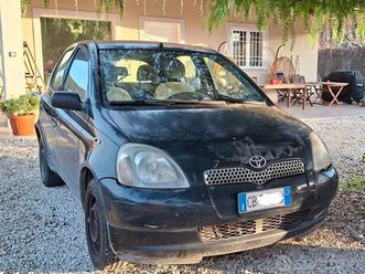 toyota yaris 2000 da sistemare – motore perfetto –