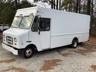2012 ford e450 step van! one owner! only 99k! 17ft