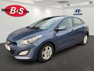 hyundai i30 classic navi kamera