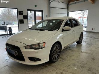 mitsubishi lancer sportback 1.6 invite 3 év kit...