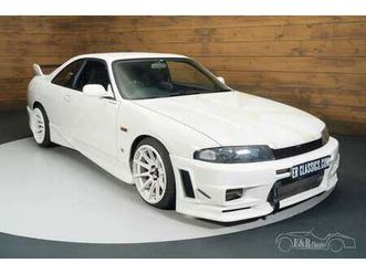 nissan skyline r33 gtst