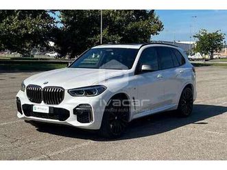 x5 m50d