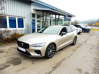 volvo v60 kombi plus dark recharge plug-in hybrid awd