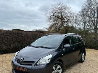 2.0 d-4d executive 126 cv premier proprietaire