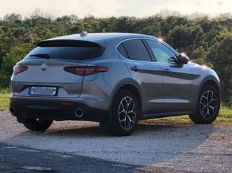 alfa romeo stelvio 2.0 turbo super q4 xenon dab+ spurhalte