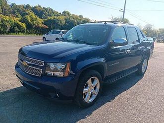 2013 chevrolet avalanche black diamond lt 4wd 5.3l 8cyl leather sunroo