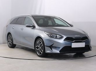 kia ceed gold 1.5 t-gdi serv.kniha, koža, navigácia, tempomat