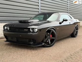 dodge challenger - srt-8 v8 6.1 automaat led black edition