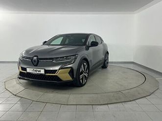 crossover ev60 iconic otomatik