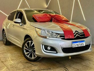 lounge exclusive 1.6 turbo 4p aut.