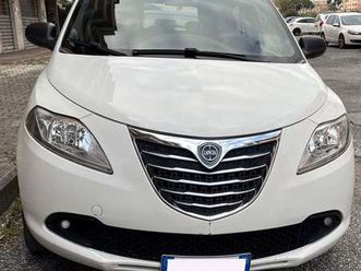 ypsilon 1.2 silver 69cv