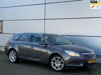 opel insignia sports tourer - 1.8 edition navi |clima |stuurbed |cruise |lmv |trekhaak |nap |boekjes