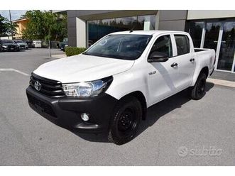 toyota hilux 2.4 d-4d 4wd 4 porte double cab...