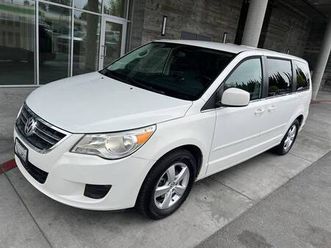 2010 volkswagen routan se