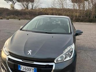 peugeot 208 usata