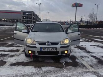 vând volkswagen golf 5. stroiesti