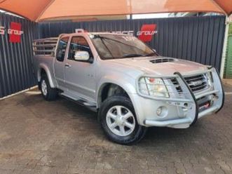 300d-teq extended cab 4x4 lx