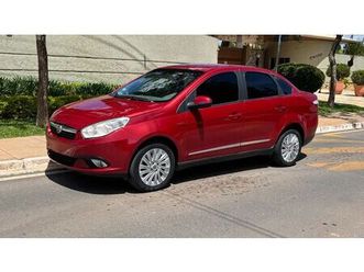 fiat grand siena essence dual. 1.6 flex 16v 2013