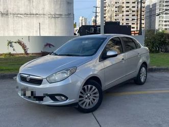 fiat grand siena essence 1.6 flex 16v 2013