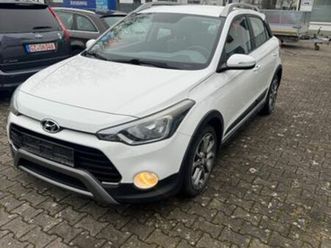 hyundai i20 active blue classic 2.hand,alu,hu 10/27