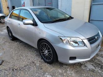 toyota corolla axio x